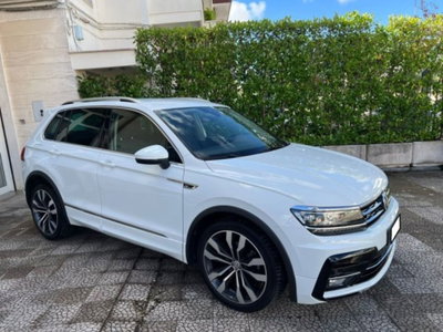 Volkswagen Tiguan Allspace 2.0 TDI SCR DSG 4MOTION R-Line (16)