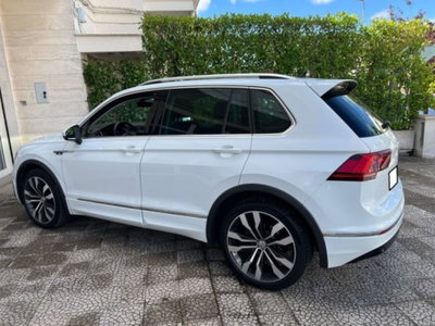 Volkswagen Tiguan Allspace 2.0 TDI SCR DSG 4MOTION R-Line (17)