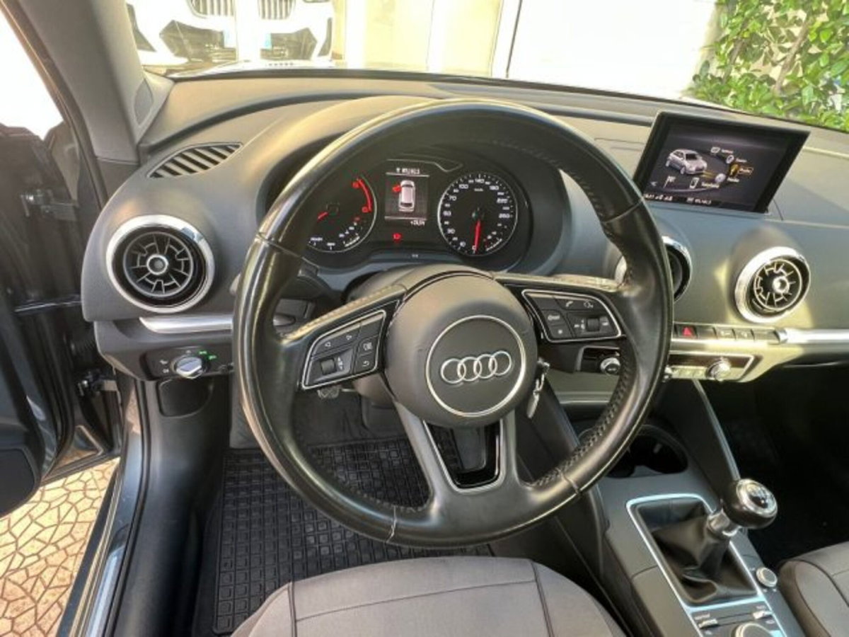 Audi A3 Sportback 1.6 TDI 116 CV Sport (16)