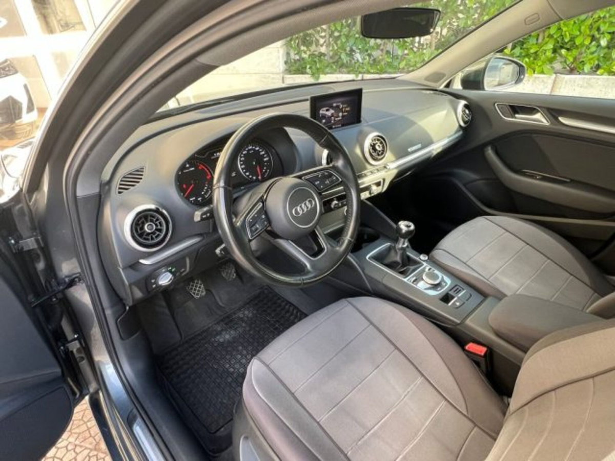 Audi A3 Sportback 1.6 TDI 116 CV Sport (6)