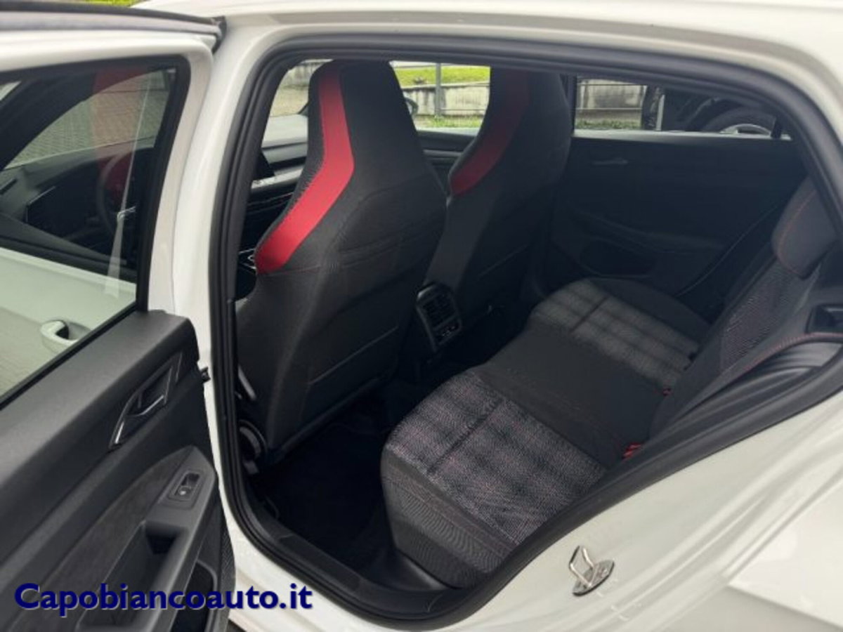Volkswagen Golf 2.0 TSI GTI DSG (16)