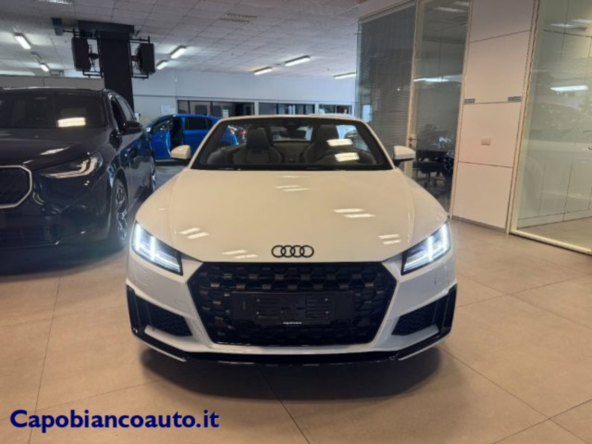 Audi TT Cabrio 40 TFSI S tronic (2)