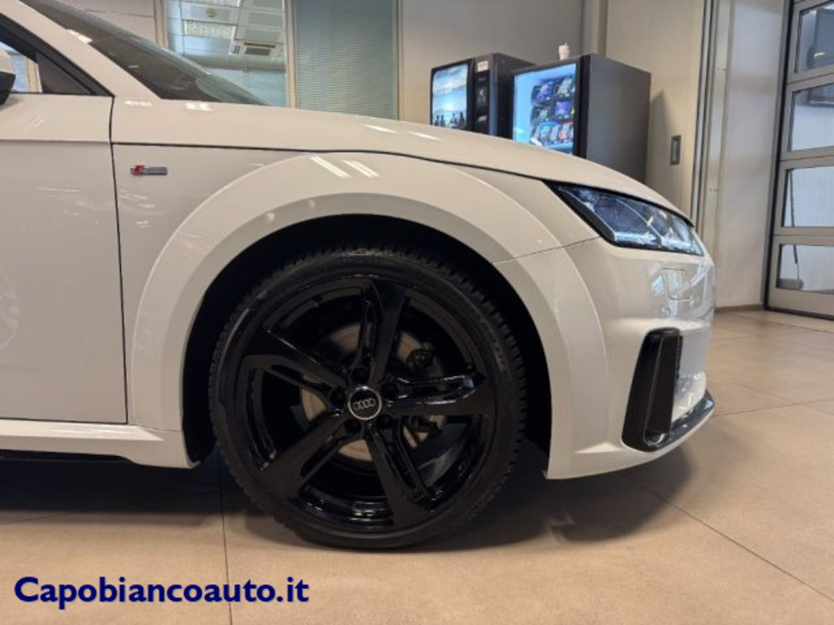 Audi TT Cabrio 40 TFSI S tronic (4)
