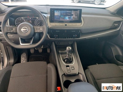 Nissan Qashqai 1.3 mhev Acenta 2wd 140cv (10)