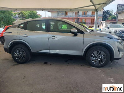 Nissan Qashqai 1.3 mhev Acenta 2wd 140cv (6)