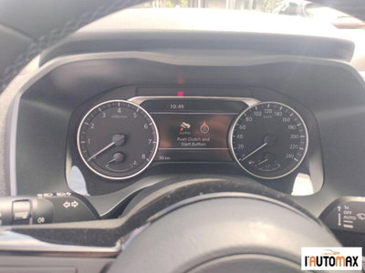 Nissan Qashqai 1.3 mhev Acenta 2wd 140cv (9)