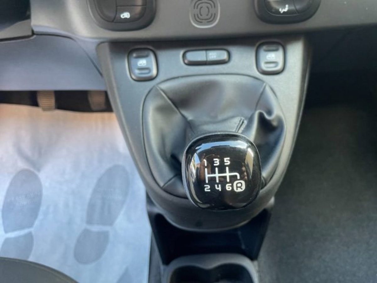 Fiat Panda 1.0 firefly hybrid s&s 70cv 5p.ti (16)