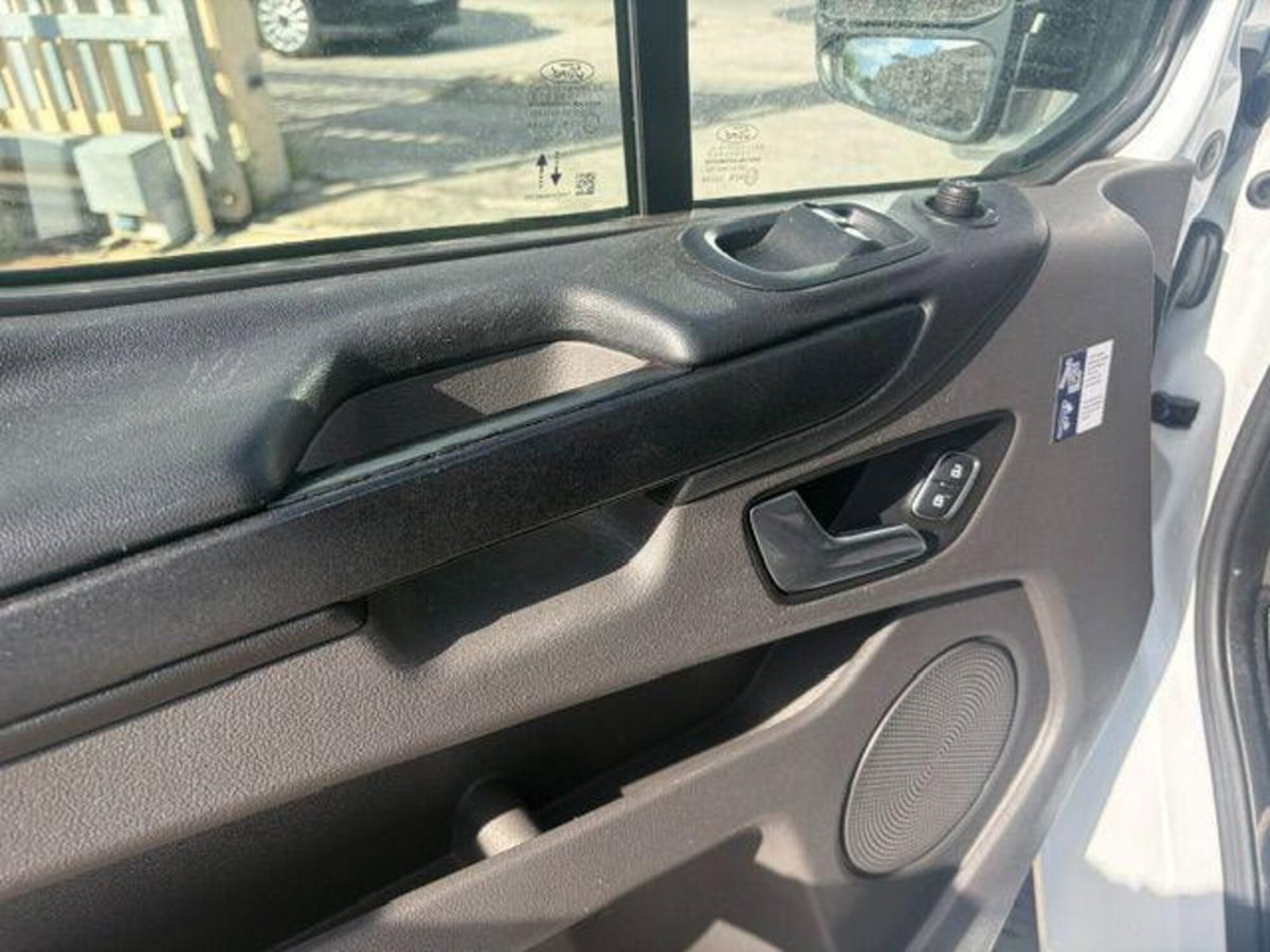 Ford Transit Custom Furgone 300 2.0 EcoBlue 130 PL Furgone Trend (12)