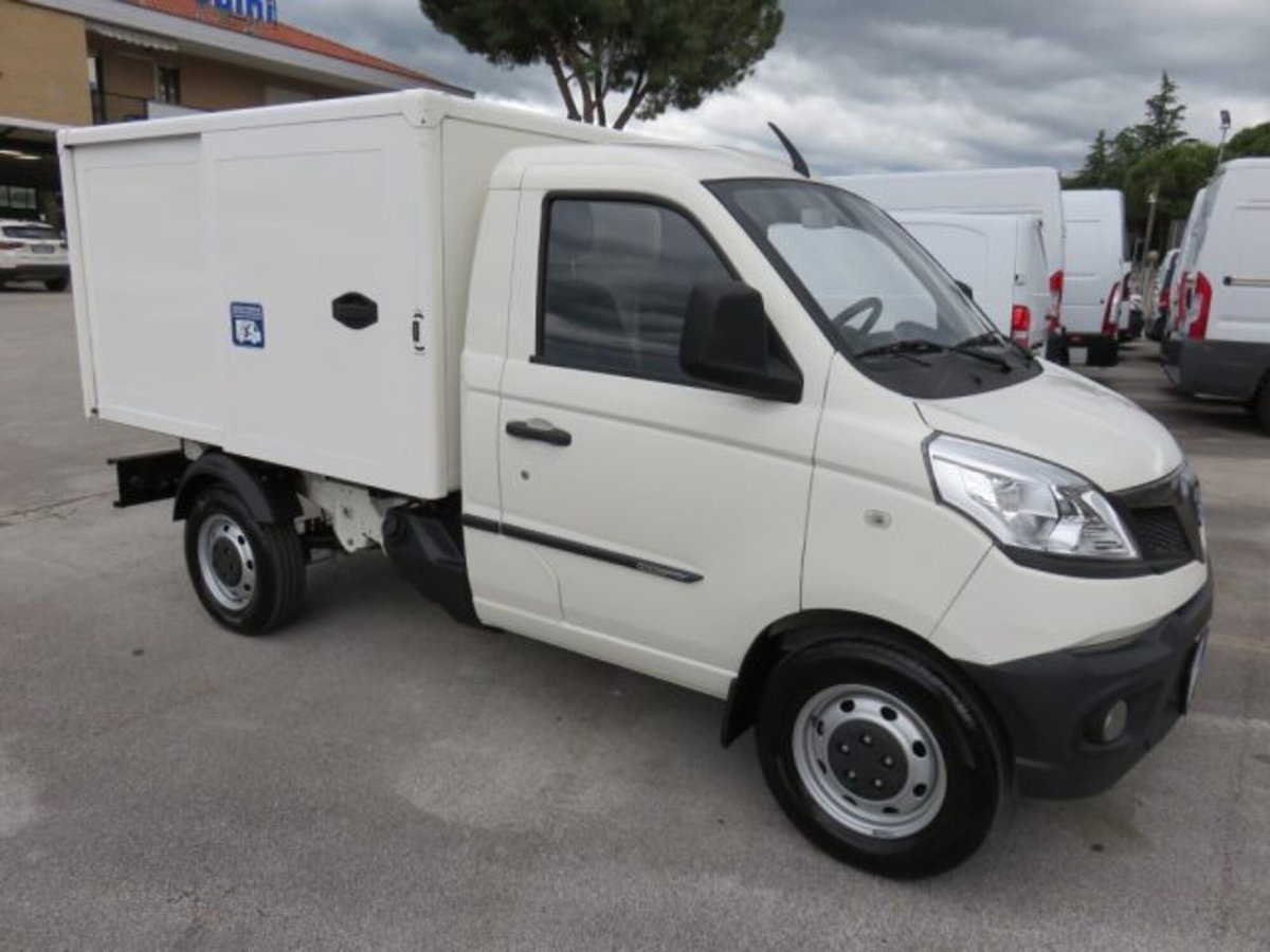 Piaggio Porter NP6 1.5 PC Short Range LPG Cassonato Standard Start (2)