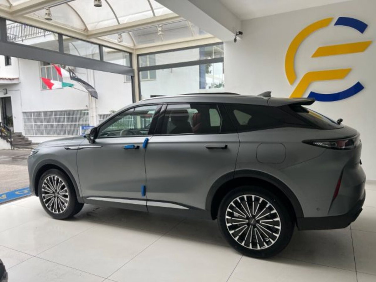 Omoda Omoda 9 SHS-P 1.5 tgdi phev Black Knight i-awd (17)