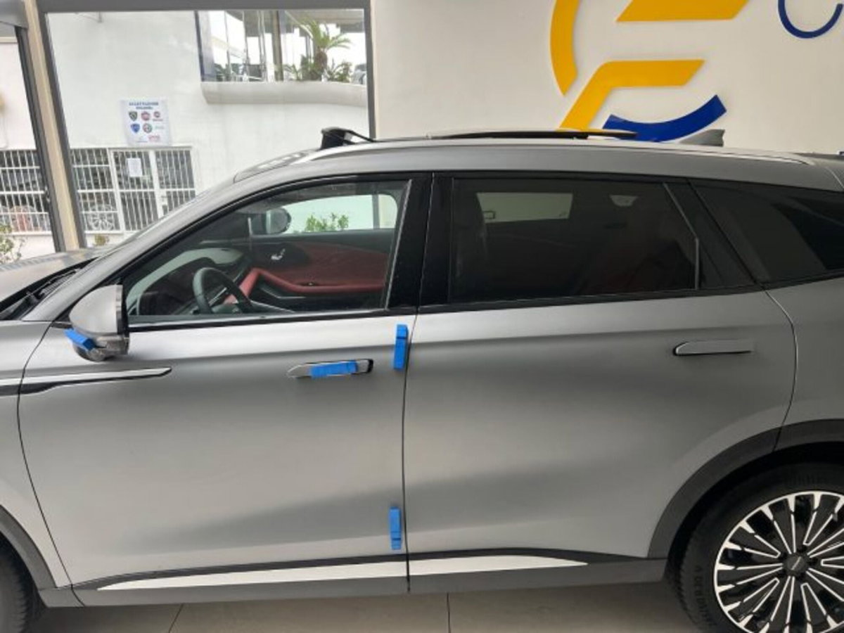 Omoda Omoda 9 SHS-P 1.5 tgdi phev Black Knight i-awd (18)