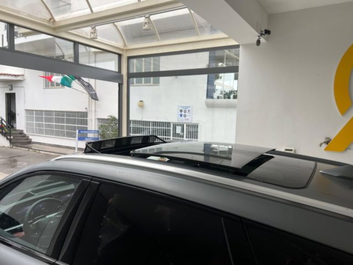 Omoda Omoda 9 SHS-P 1.5 tgdi phev Black Knight i-awd (20)