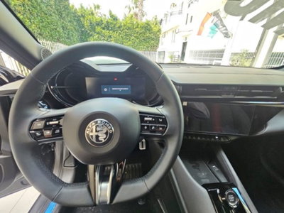 Alfa Romeo Junior 1.2 ibrida Q4 Ti 145cv edct6 (18)