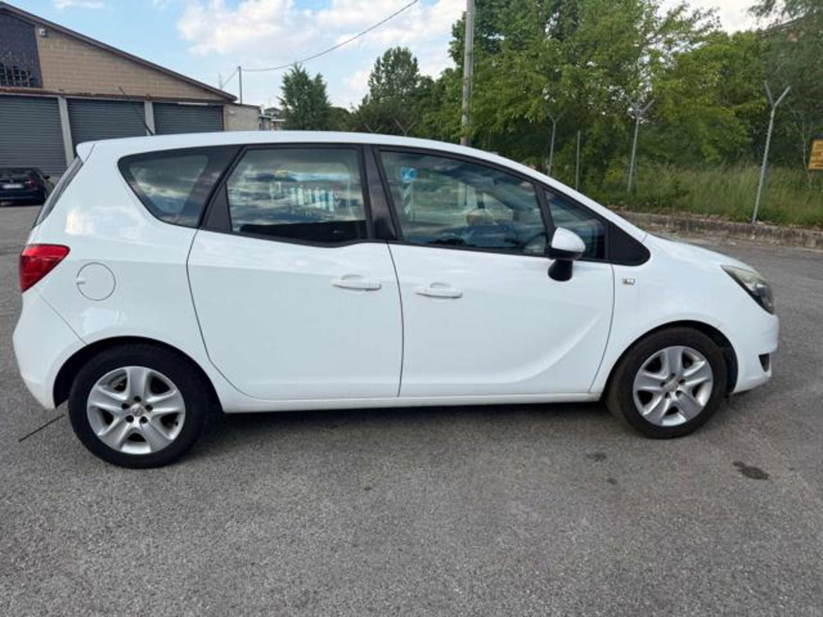 Opel Meriva 1.4 Turbo 120CV GPL Tech Cosmo (16)