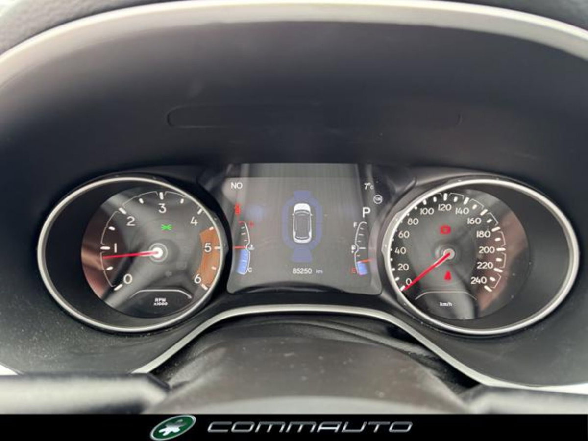 Jeep Compass 2.0 Multijet II 4WD Limited (13)