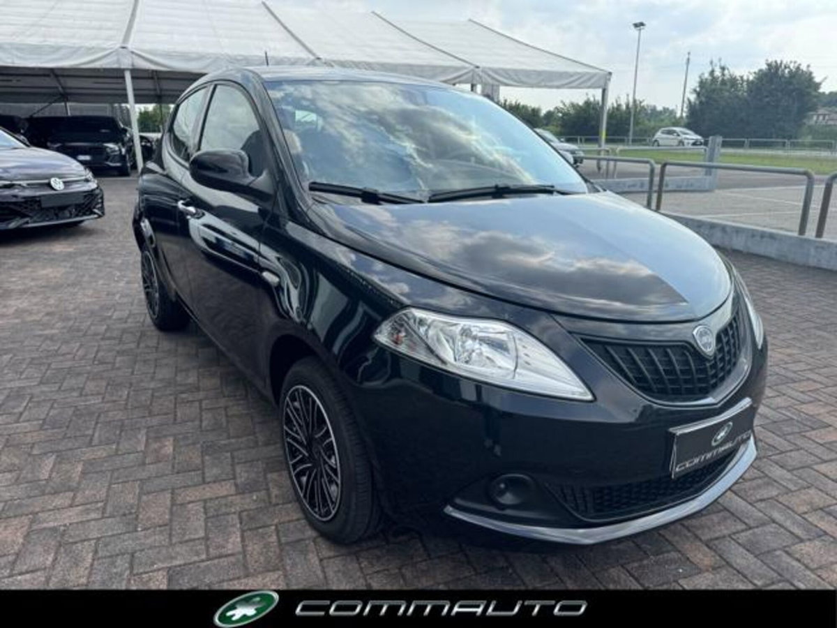 Lancia Ypsilon 1.0 FireFly 5 porte S&S Hybrid Gold Plus (5)