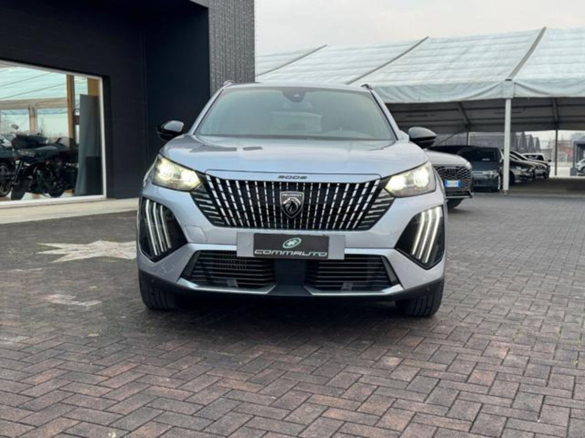 Peugeot 2008 PureTech 100 S&S Allure (2)