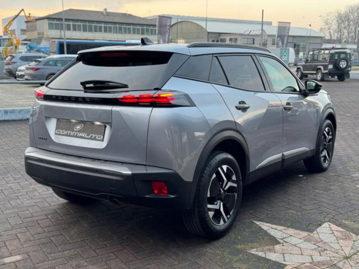 Peugeot 2008 PureTech 100 S&S Allure (4)