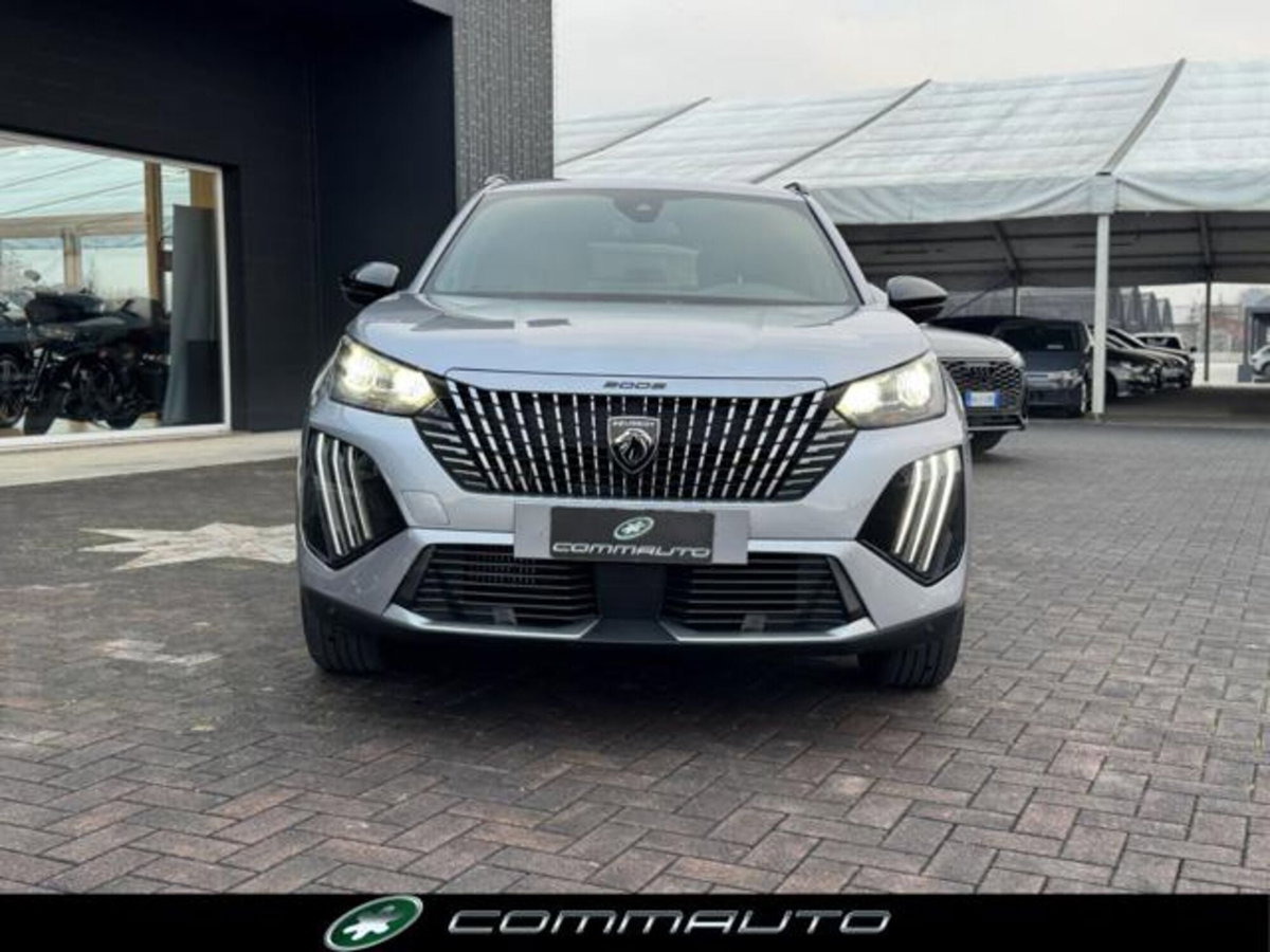 Peugeot 2008 PureTech 100 S&S Allure (2)