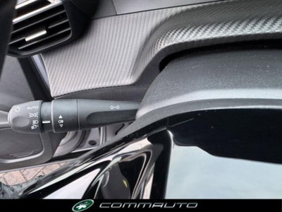 Peugeot 2008 PureTech 100 S&S Allure (16)