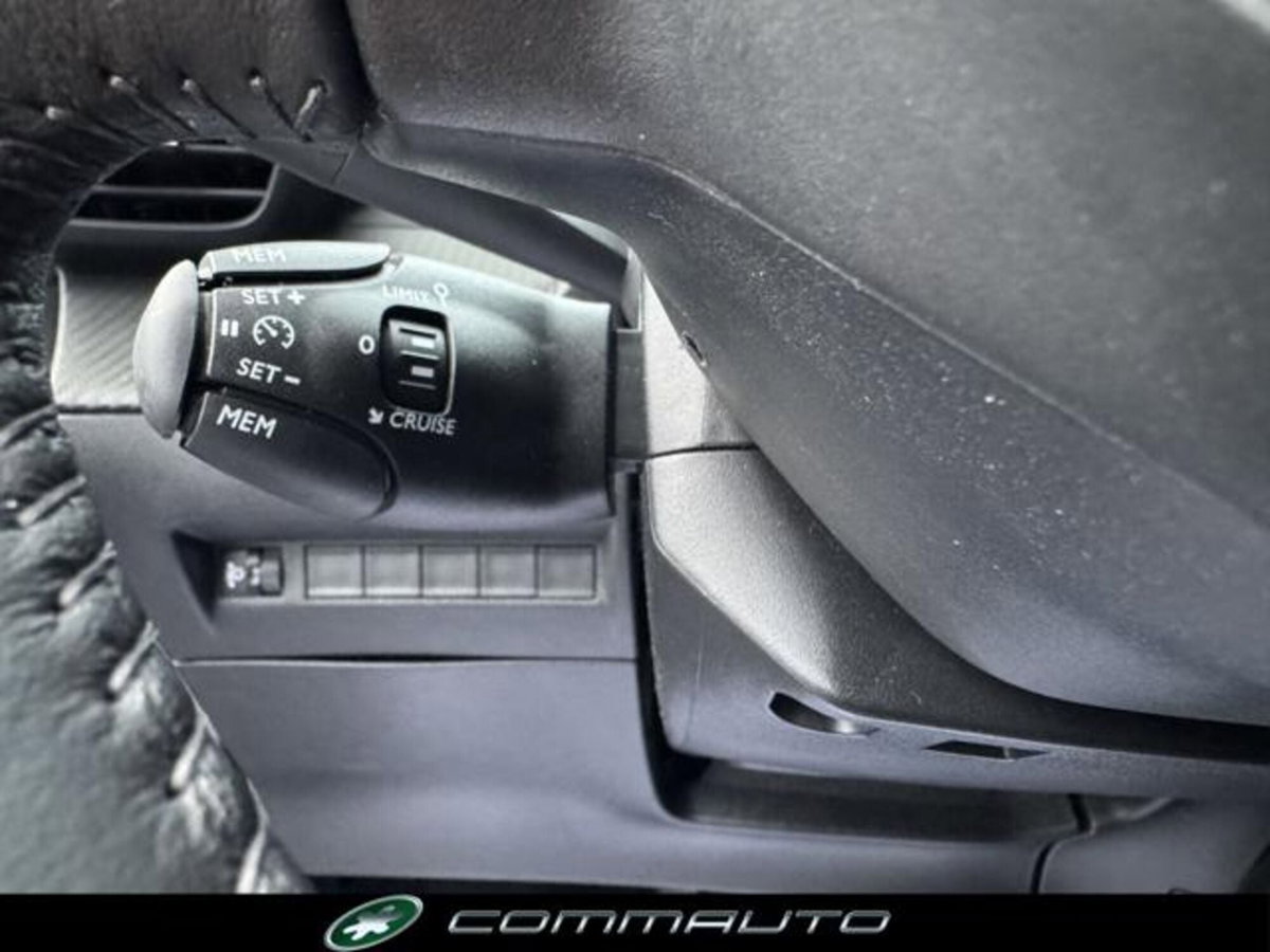 Peugeot 2008 PureTech 100 S&S Allure (17)