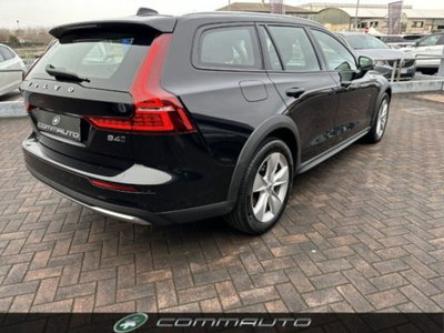 Volvo V60 Cross Country 2.0 b4 Core awd auto (3)