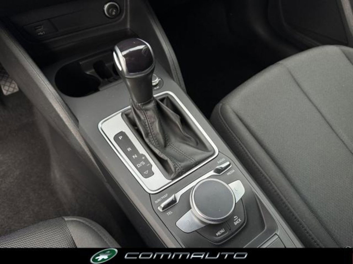 Audi Q2 Q2 30 TDI S tronic Business (15)