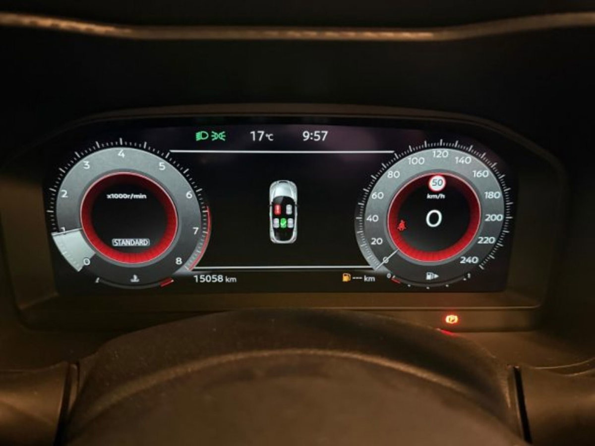 Nissan Juke 1.0 dig-t N-Connecta 114cv (10)