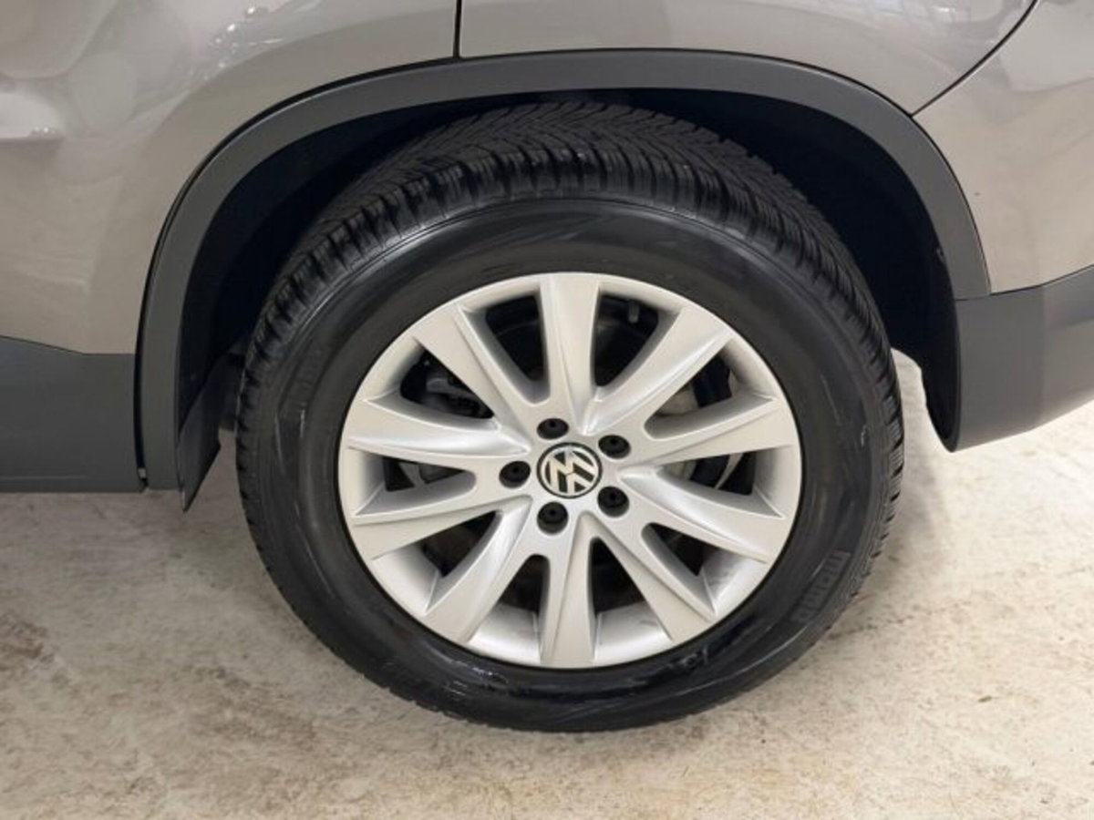 Volkswagen Tiguan 2.0 TDI DPF 4MOTION DSG Sport & Style (14)