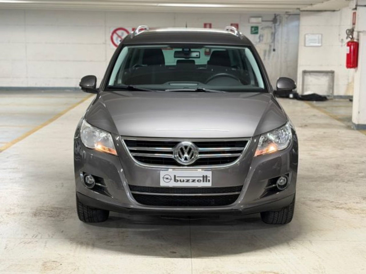 Volkswagen Tiguan 2.0 TDI DPF 4MOTION DSG Sport & Style (2)