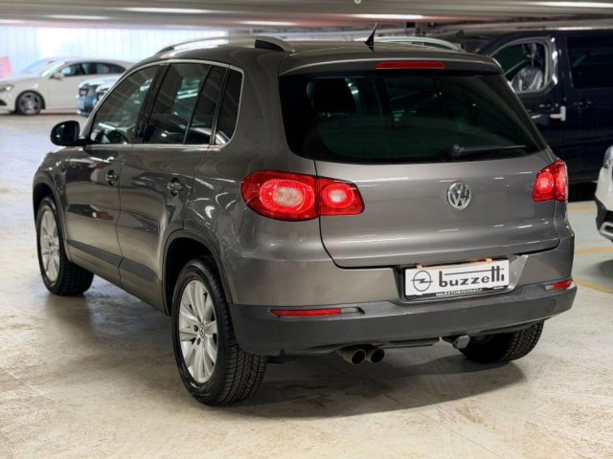 Volkswagen Tiguan 2.0 TDI DPF 4MOTION DSG Sport & Style (6)