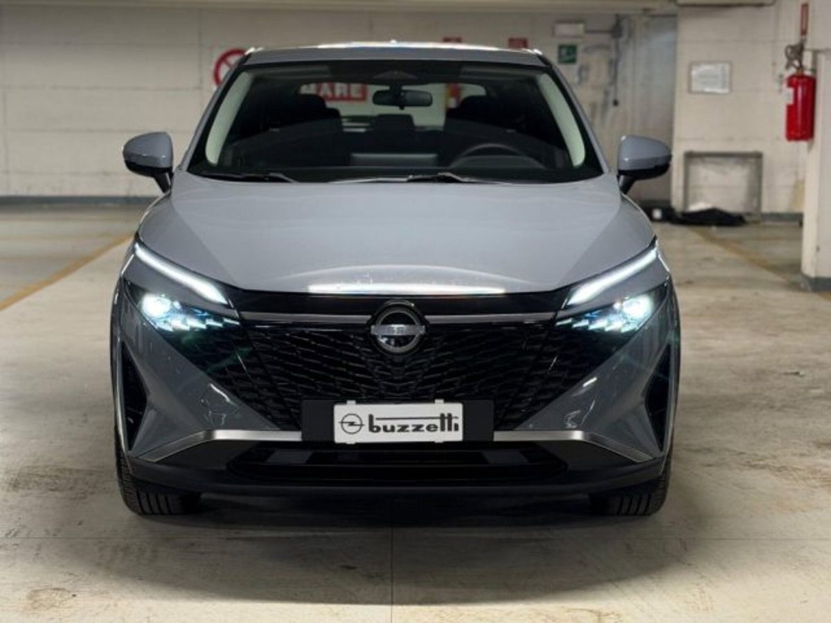 Nissan Qashqai 1.3 mhev Acenta 2wd 140cv (2)
