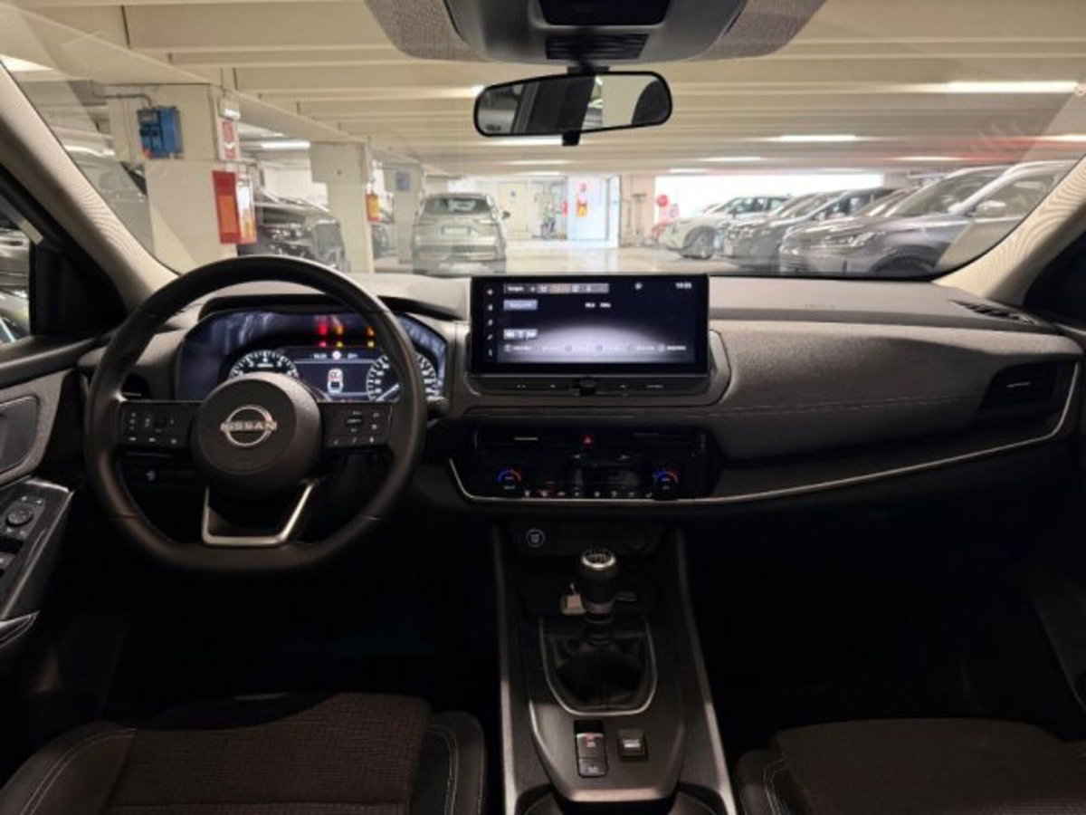 Nissan Qashqai 1.3 mhev Acenta 2wd 140cv (9)