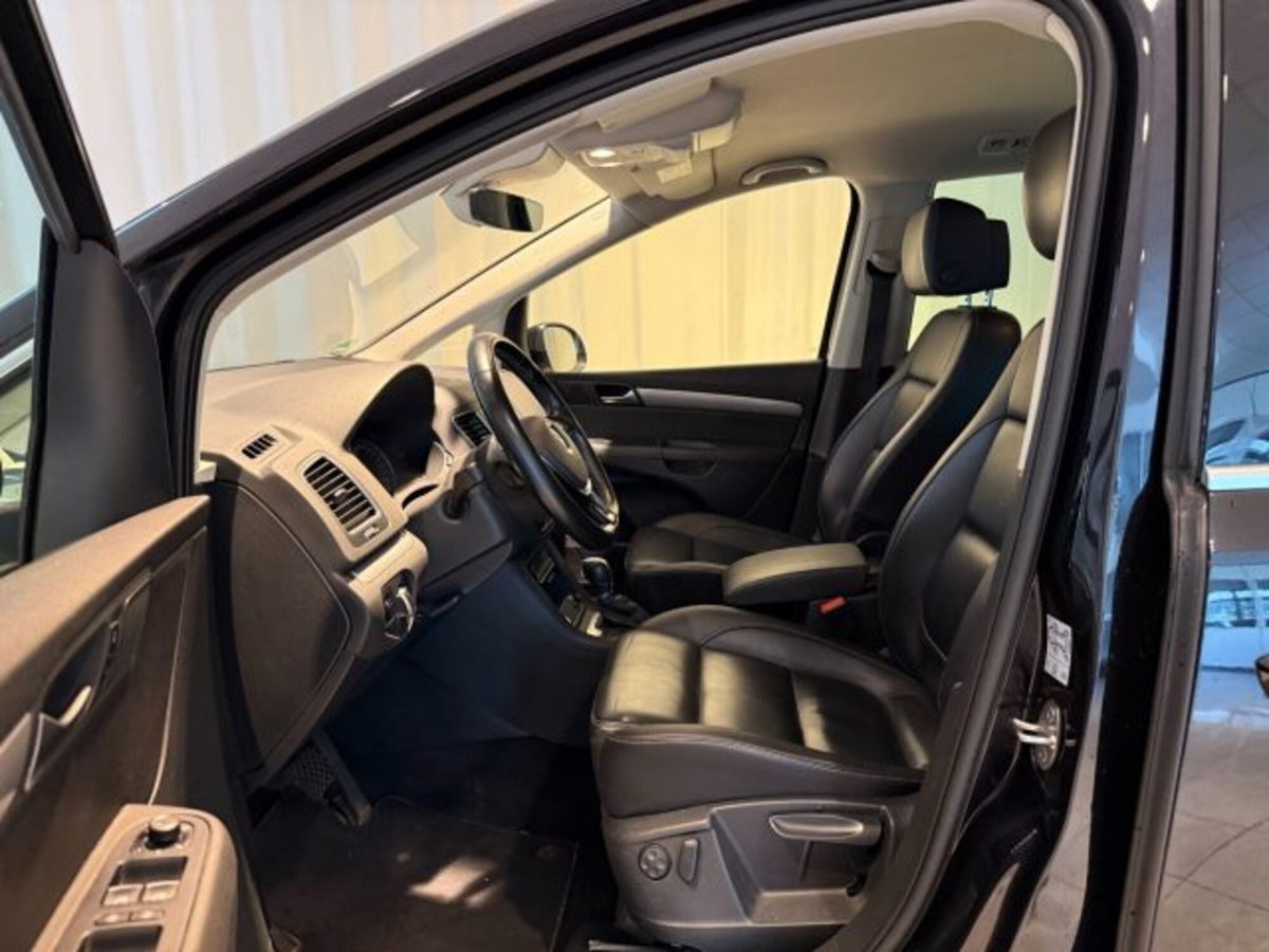 Volkswagen Sharan 2.0 TDI 184 CV SCR DSG Executive BlueMotion Tech. (4)