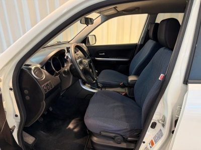 Suzuki Grand Vitara 1.9 DDiS 5 porte Crossover (4)