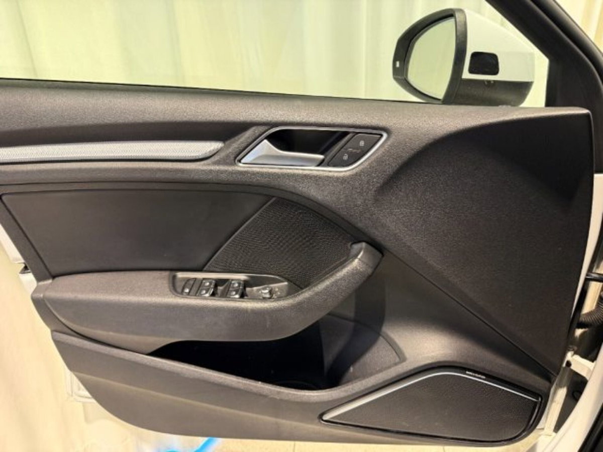 Audi A3 Sportback 2.0 TDI quattro Ambition (9)