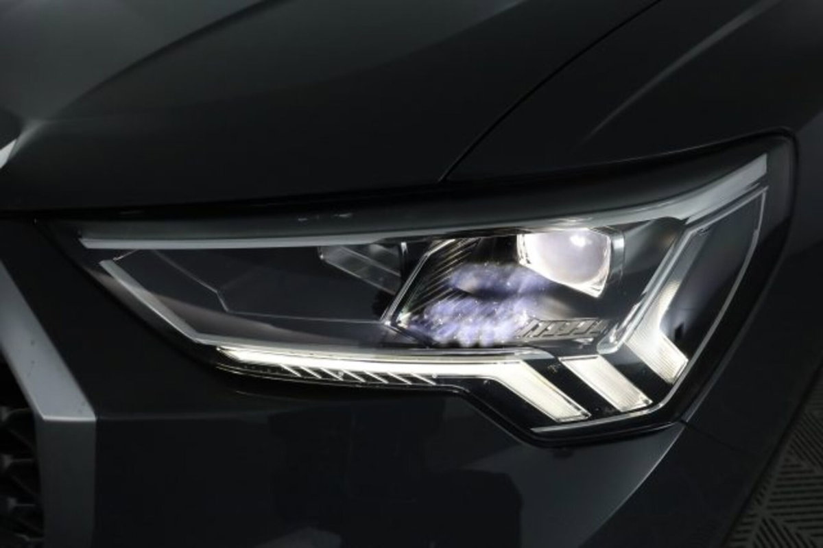 Audi Q3 Sportback 35 TDI quattro S tronic Business Plus (9)