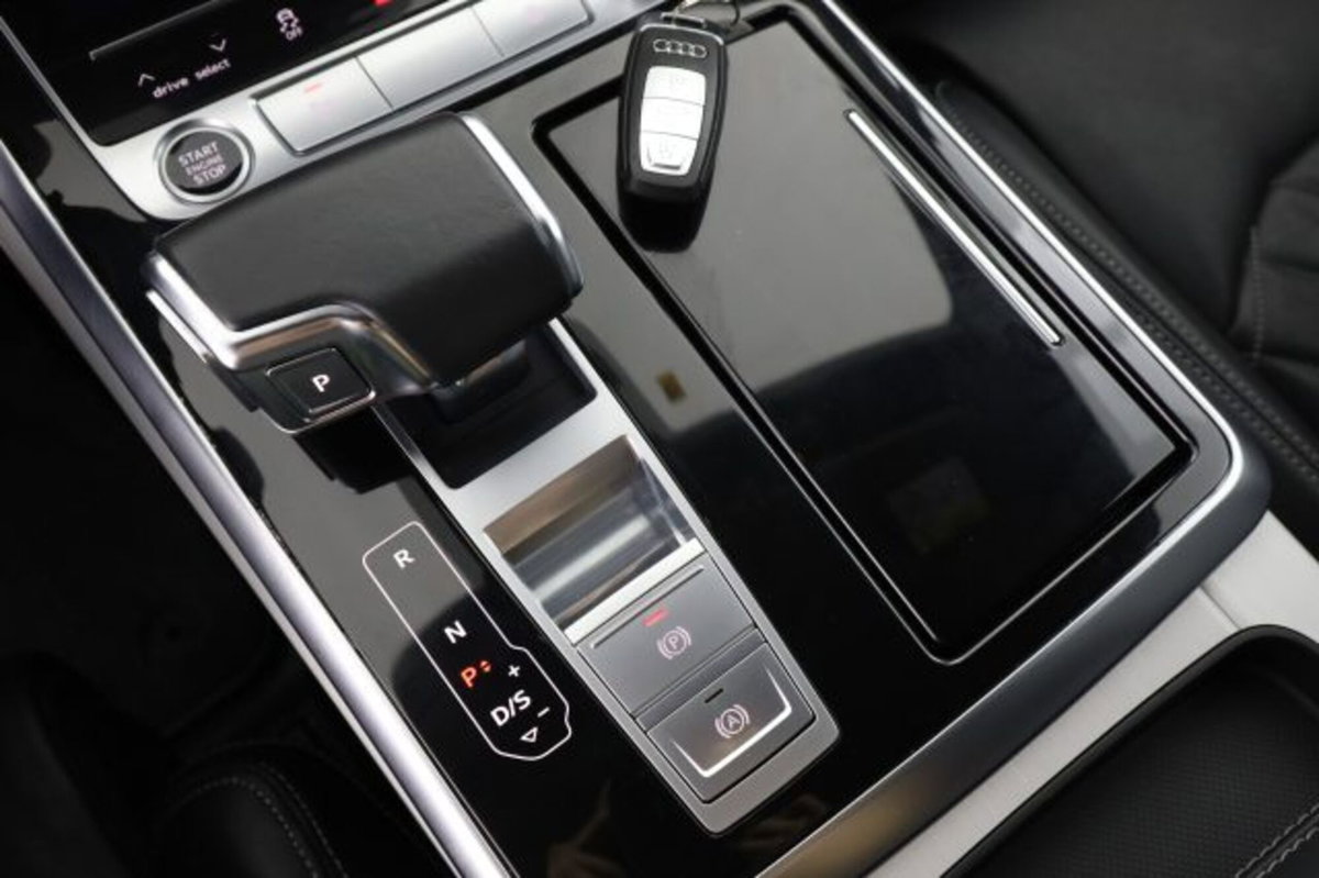 Audi Q7 50 TDI quattro tiptronic Sport (15)
