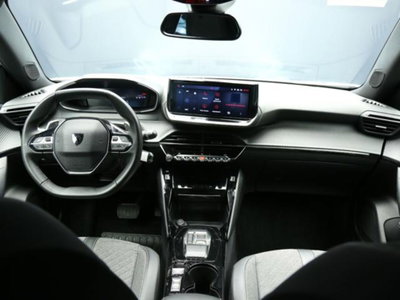 Peugeot 2008 PureTech 130 S&S EAT8 Allure Pack (13)