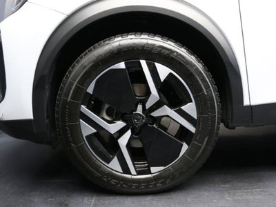 Peugeot 2008 PureTech 130 S&S EAT8 Allure Pack (5)