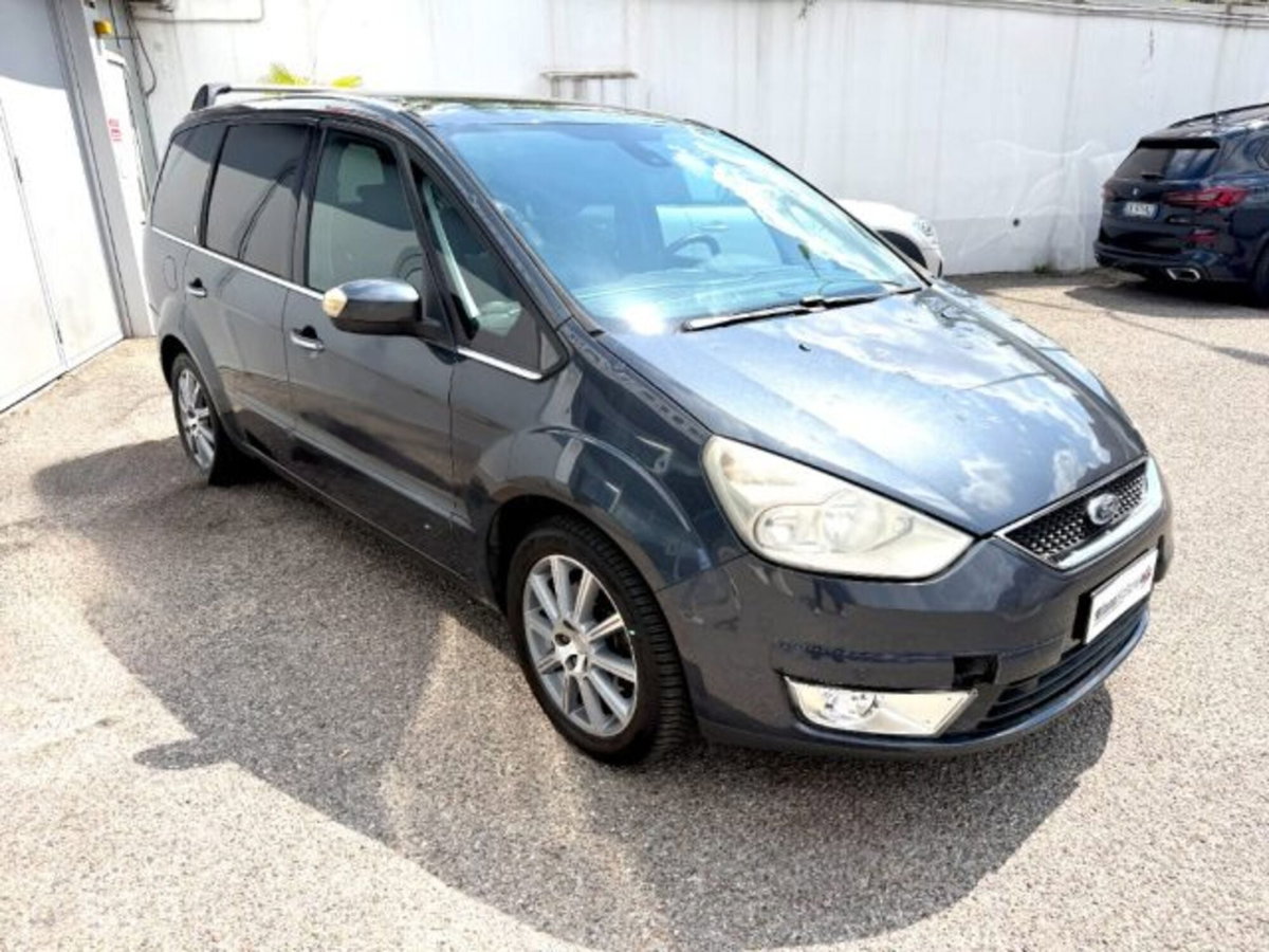 Ford Galaxy 2.0 TDCi 140 CV Ghia DPF