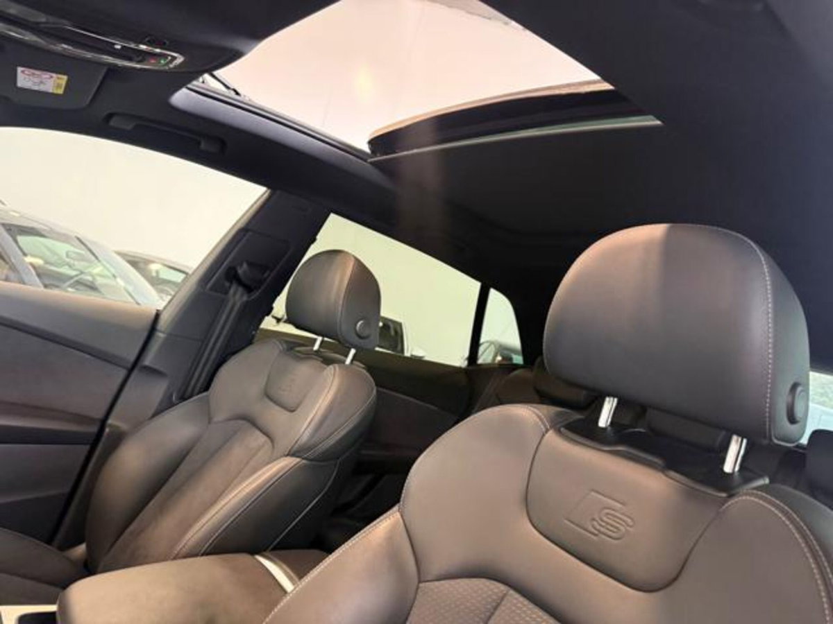 Audi Q8 3.0 tdi mhev S line edition quattro 286cv tiptronic (10)