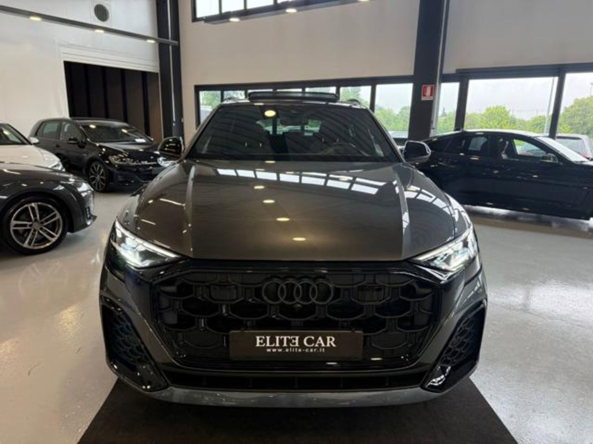 Audi Q8 3.0 tdi mhev S line edition quattro 286cv tiptronic (2)