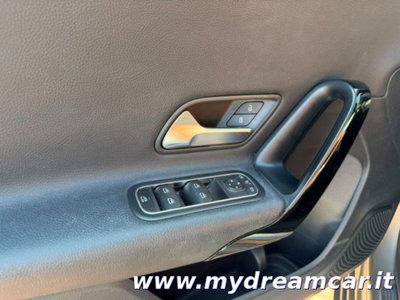 Mercedes-Benz Classe A Sedan 180 d Automatic 4p. Premium (11)