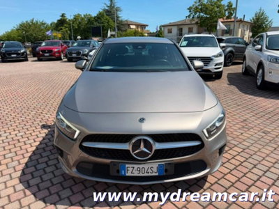 Mercedes-Benz Classe A Sedan 180 d Automatic 4p. Premium (14)