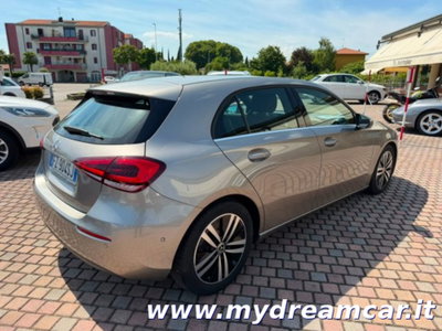 Mercedes-Benz Classe A Sedan 180 d Automatic 4p. Premium (4)