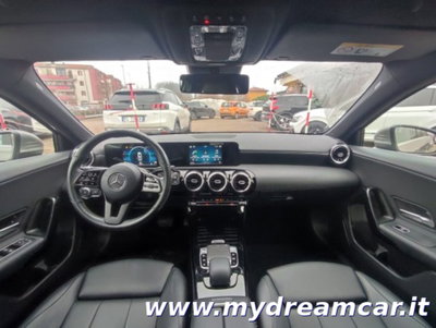 Mercedes-Benz Classe A Sedan 180 d Automatic 4p. Premium (7)