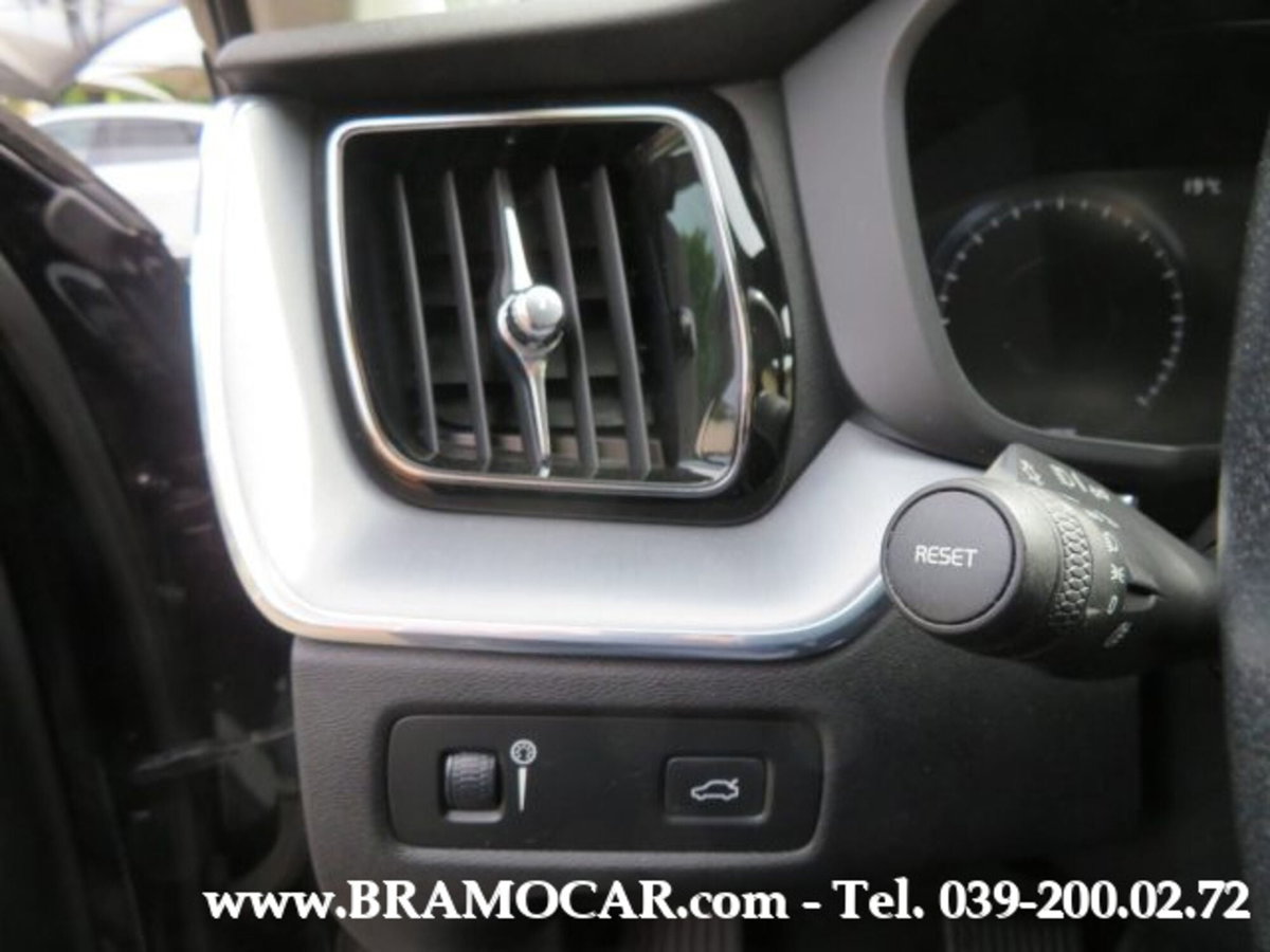 Volvo XC60 D4 Geartronic Business Plus (14)