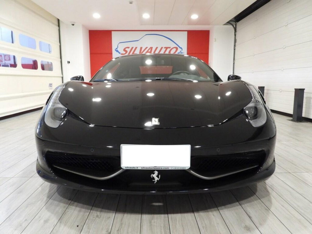 Ferrari 458 Coupé 458 Italia DCT (2)