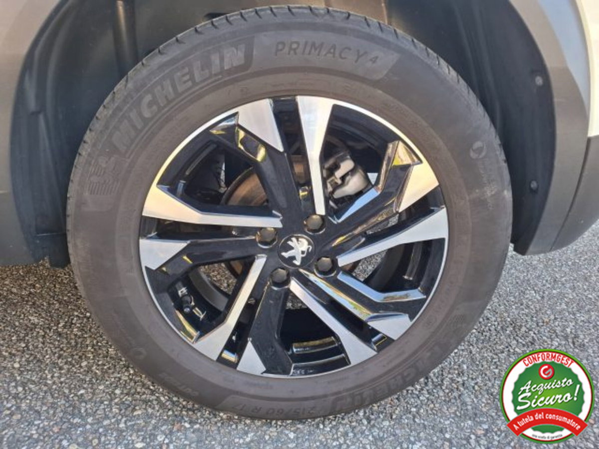 Peugeot 2008 BlueHDi 130 S&S EAT8 GT Pack (7)